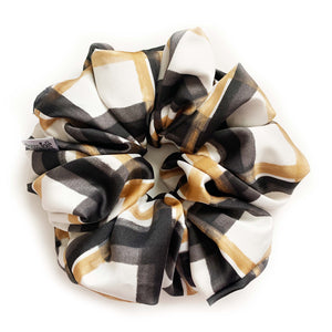 Scrunchie Satin Checkered Brown color